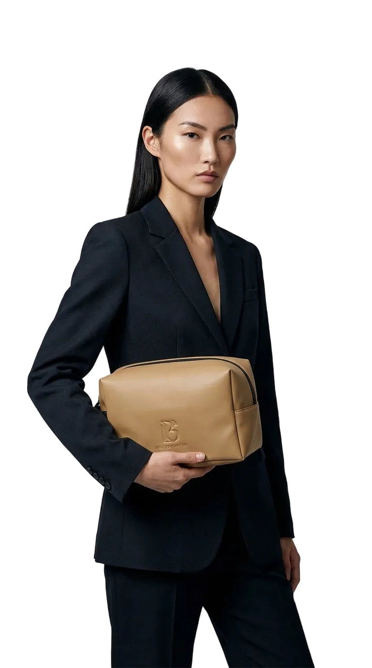 Camel Core Grooming Case