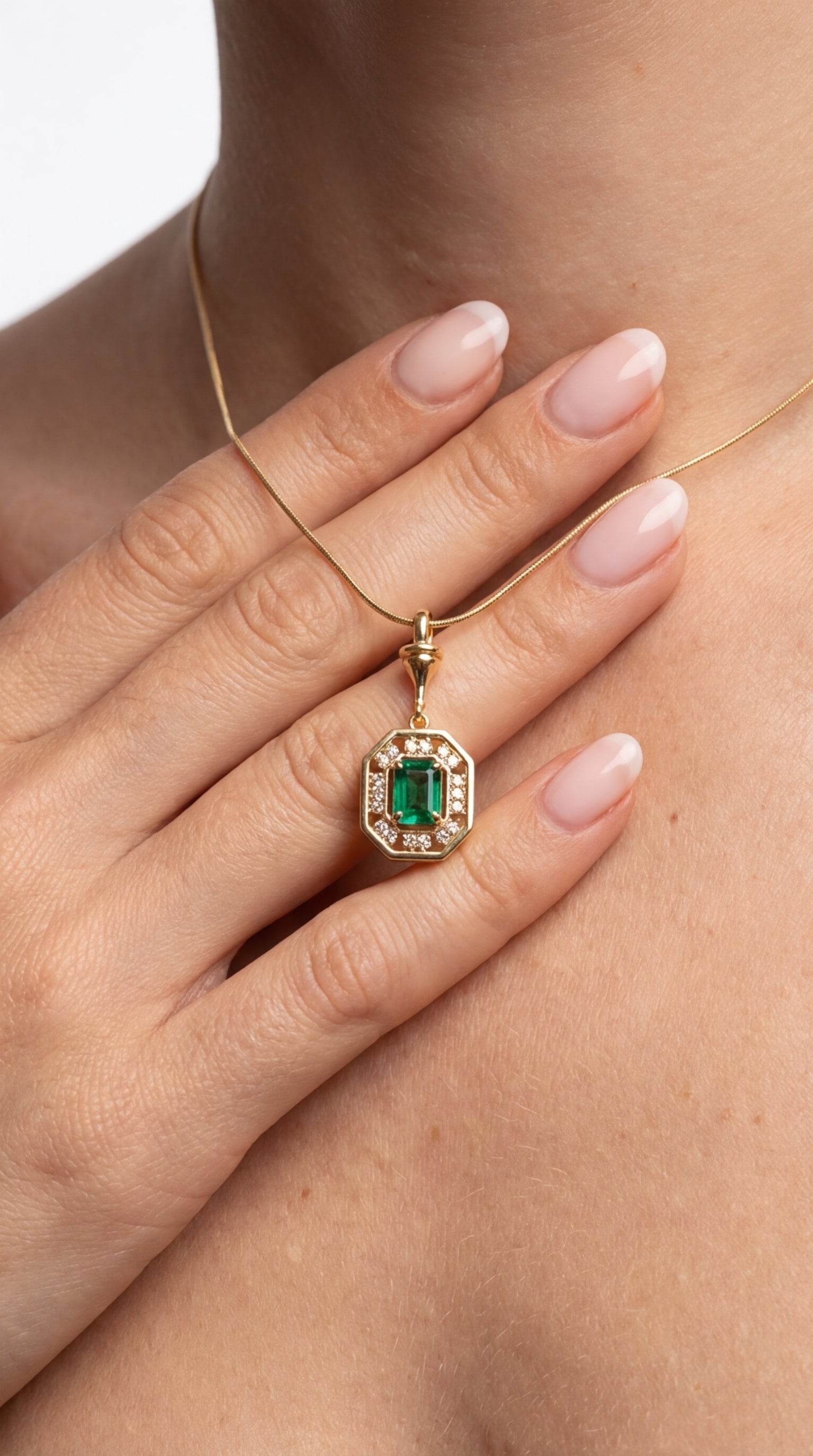 Emerra Classic Kolye