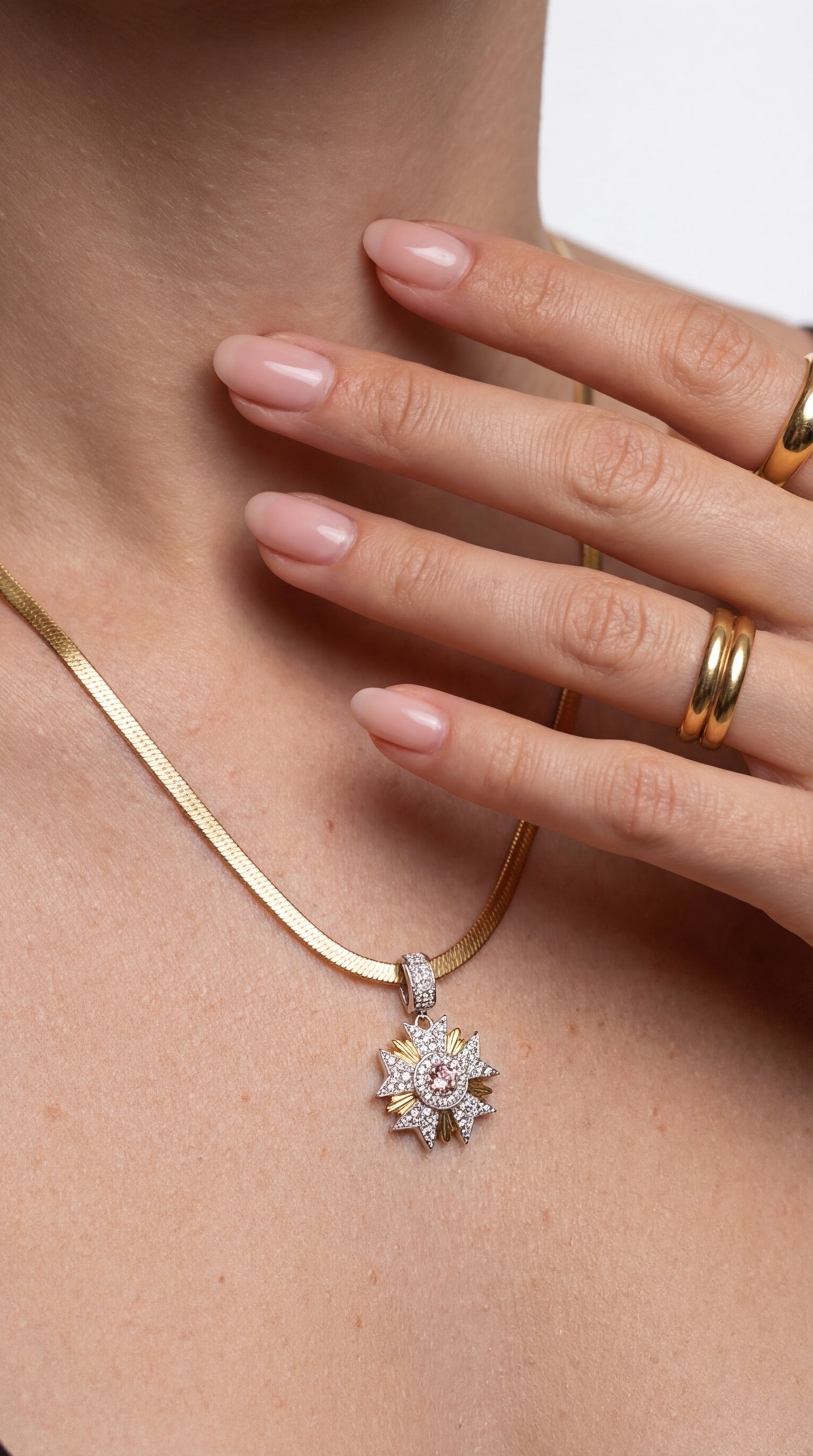 Liora Sunburst Kolye