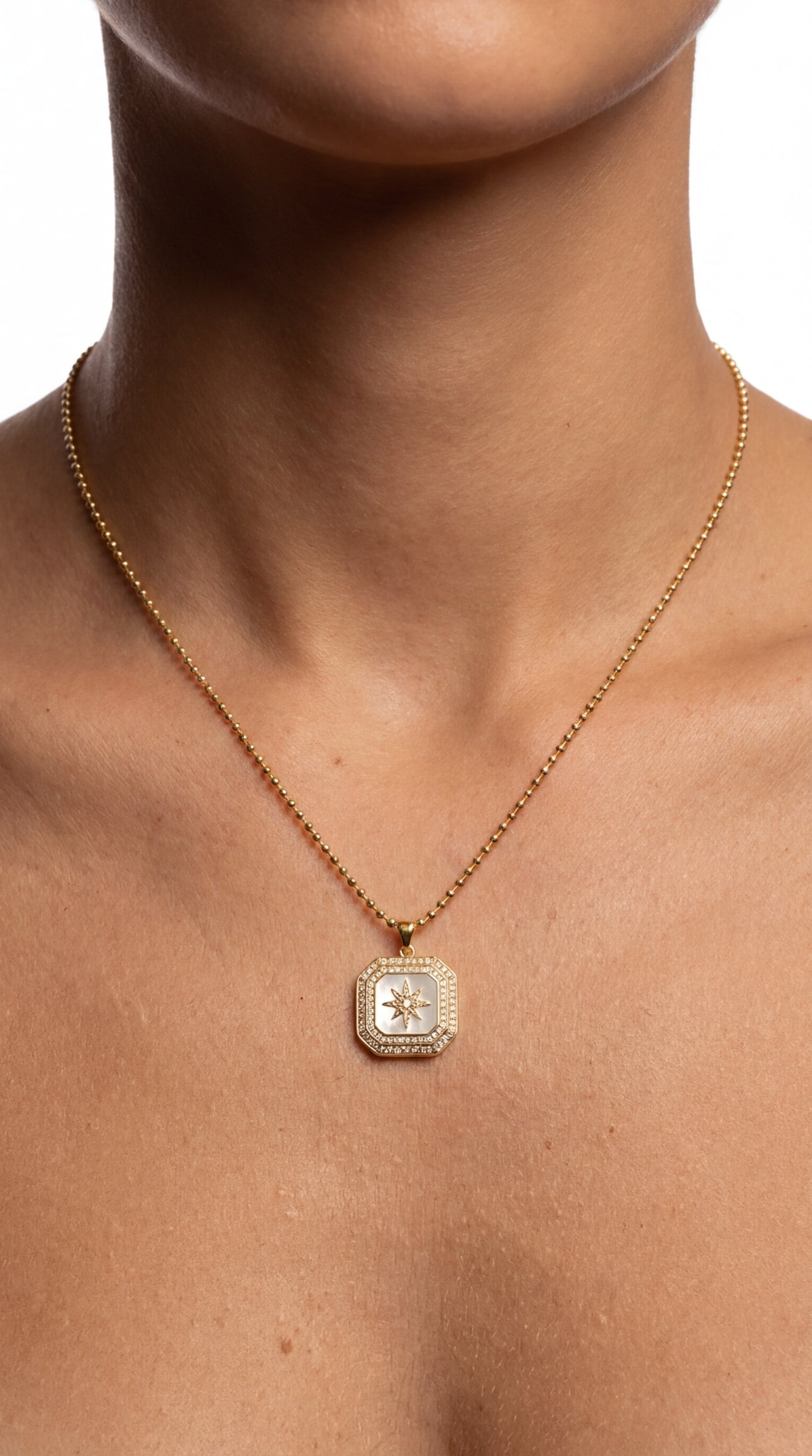 Solaris Medallion Kolye