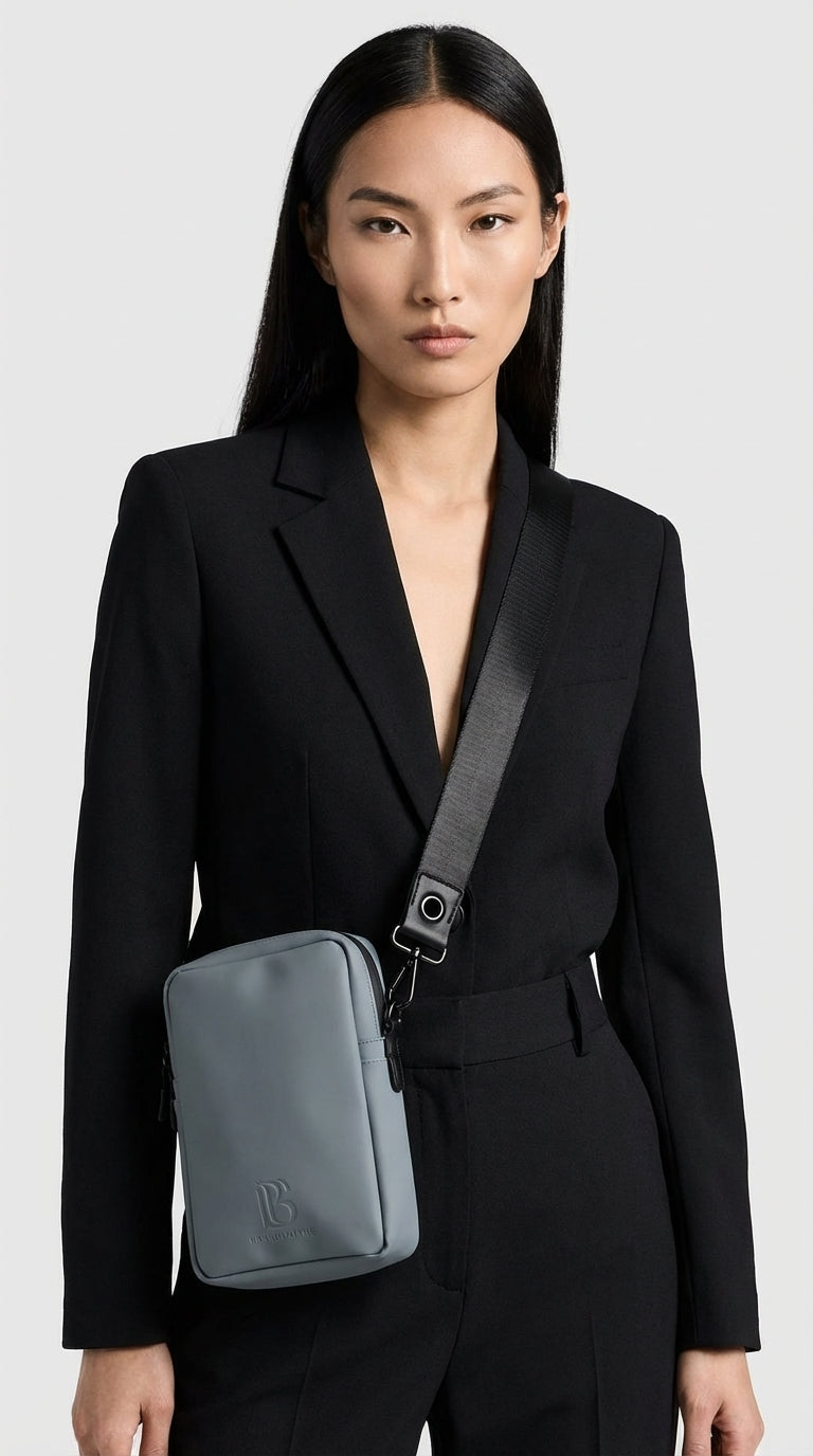 حقيبة كتف جلو أنيقة بلون رمادي رمادي فاتح (Ash)