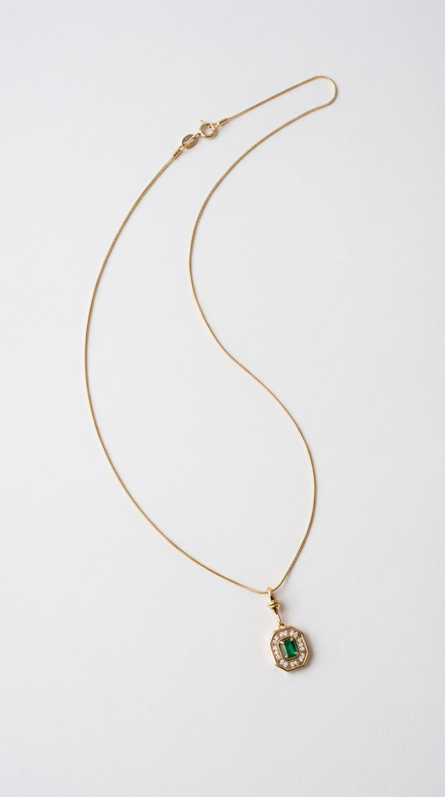 Emerra Classic Kolye