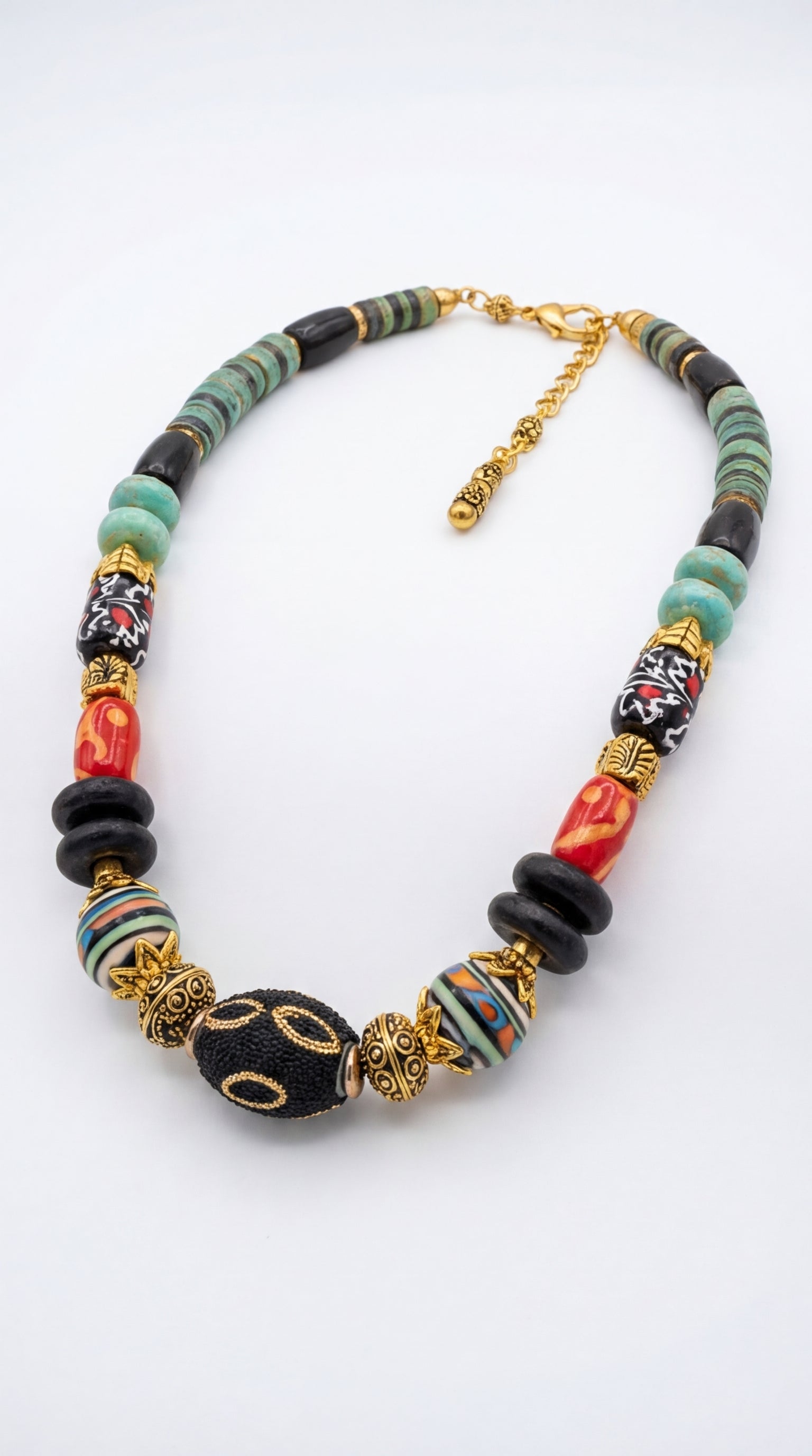 Nomad Obsidian Kolye