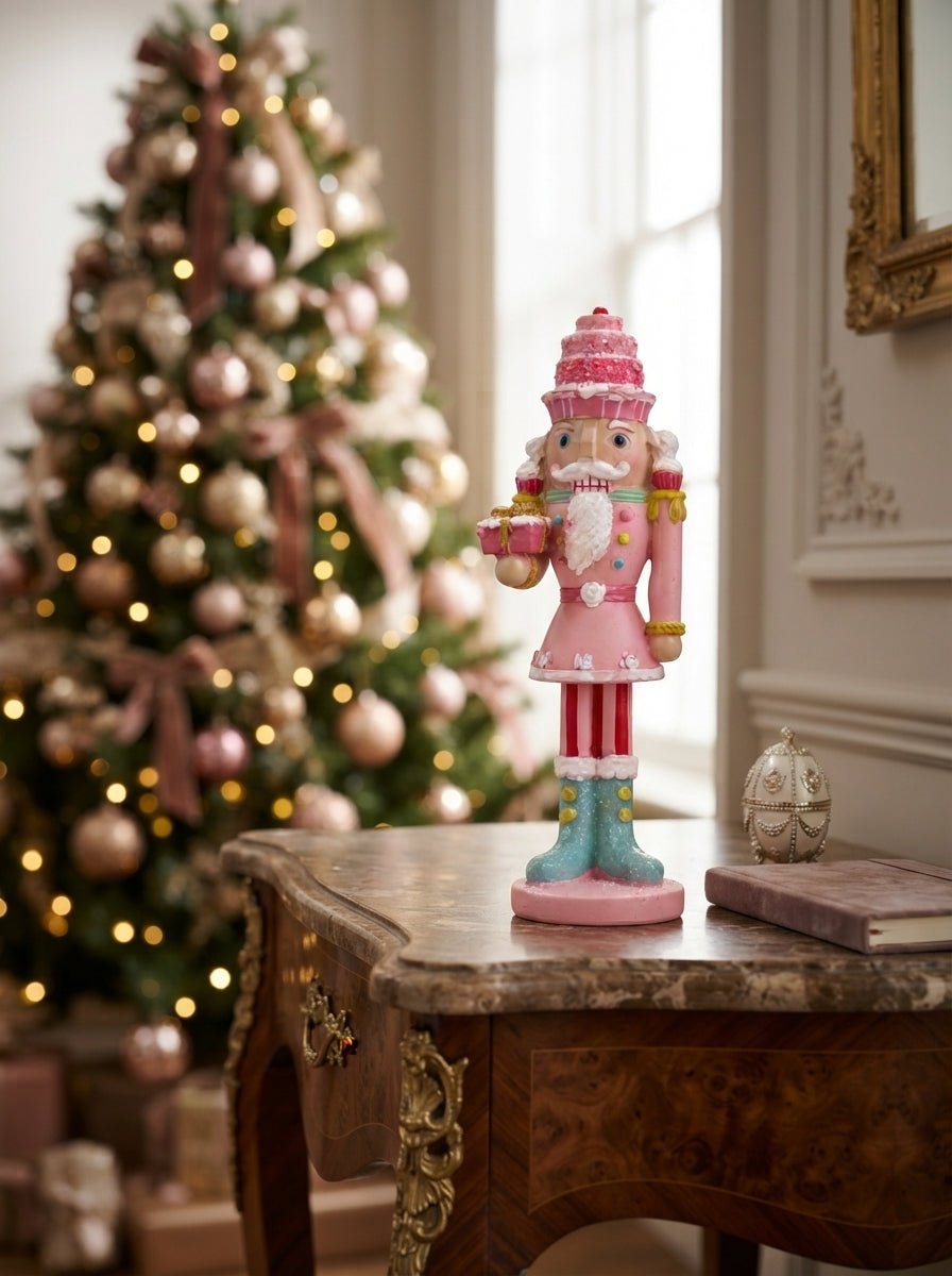 Pink Candy Nutcracker Dekoratif Fındıkkıran Figür - 18 CM