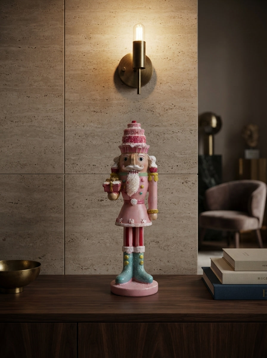 Pink Candy Nutcracker Dekoratif Fındıkkıran Figür - 18 CM