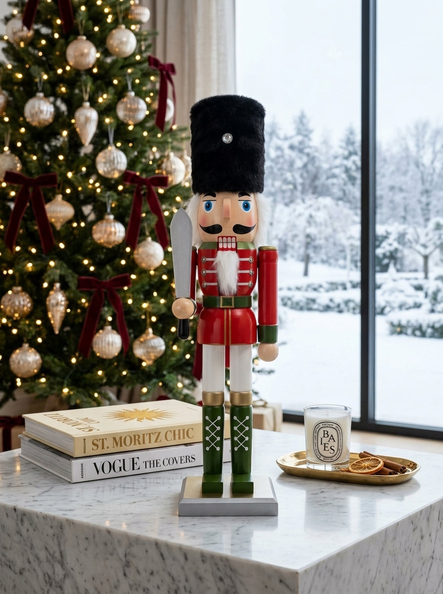 Royal Guardsman Ahşap Fındıkkıran Kurşun Asker - 50 CM
