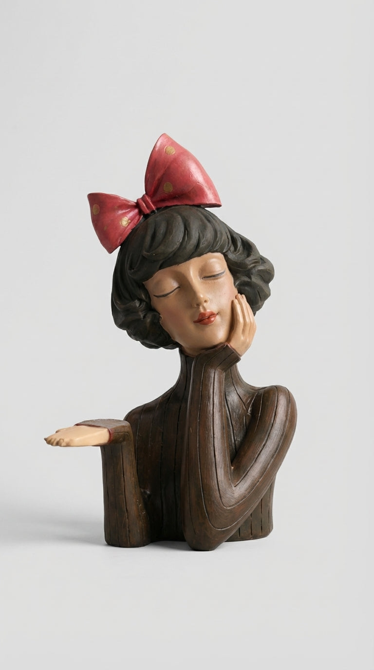 El Yapımı Seramik Kız Figürlü Kase – Midnight Red Bow