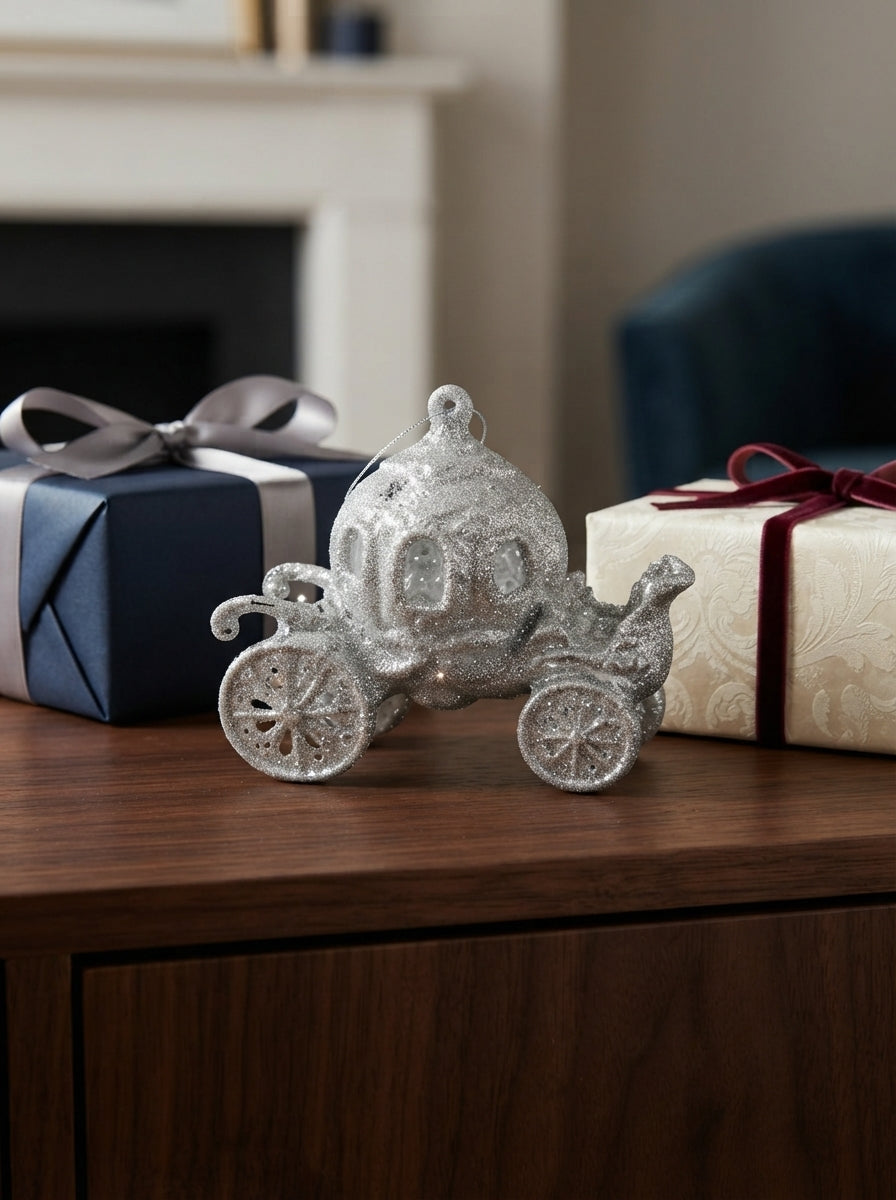 Silver Carriage Yılbaşı Ağaç Süsü 9 × 11 CM