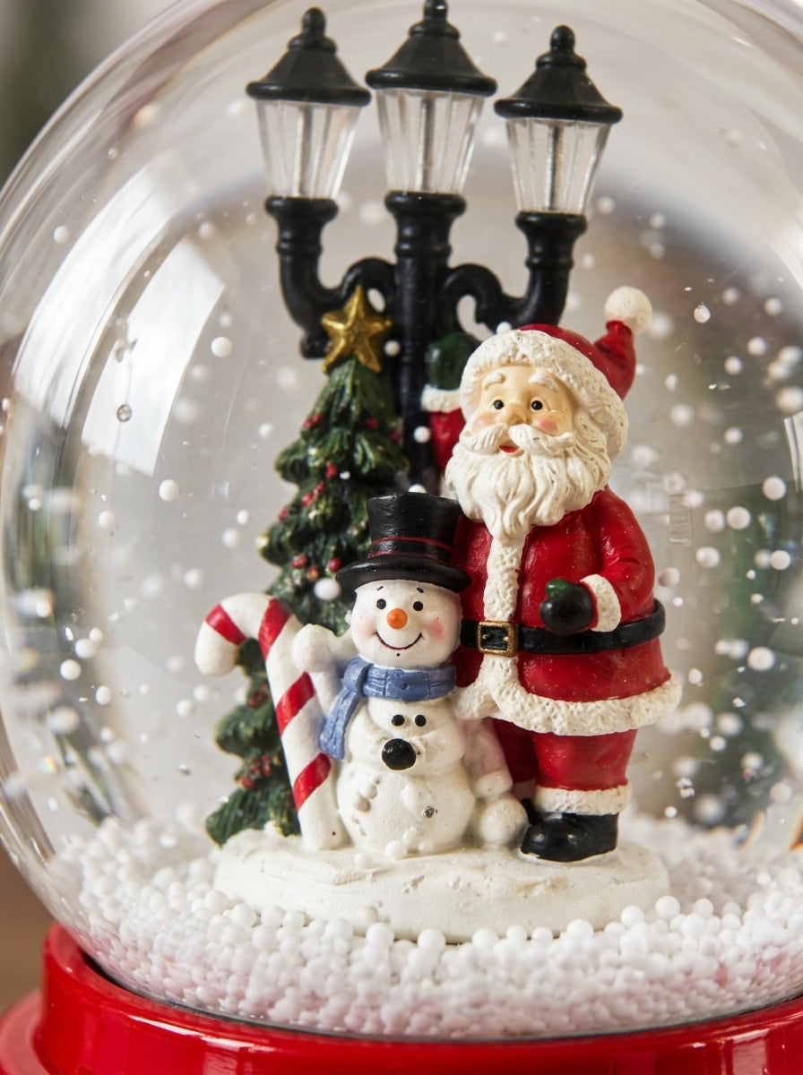 Santa's Snowy Night Müzikli LED Otomatik Kar Yağdıran Yılbaşı Kar Küresi – 18 CM