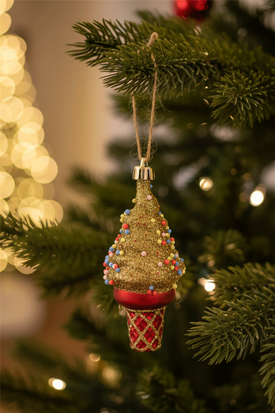 Altın Dondurma Külahı Ağaç Süsü