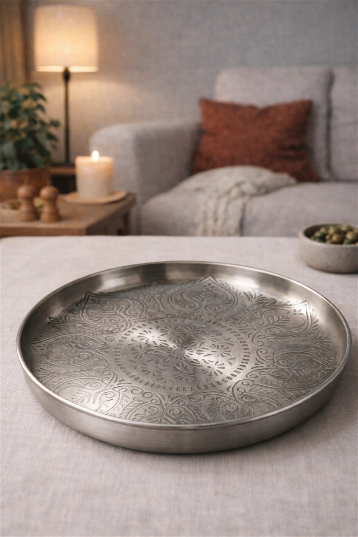 Vintage Desenli Gümüş Tonlu Tepsi