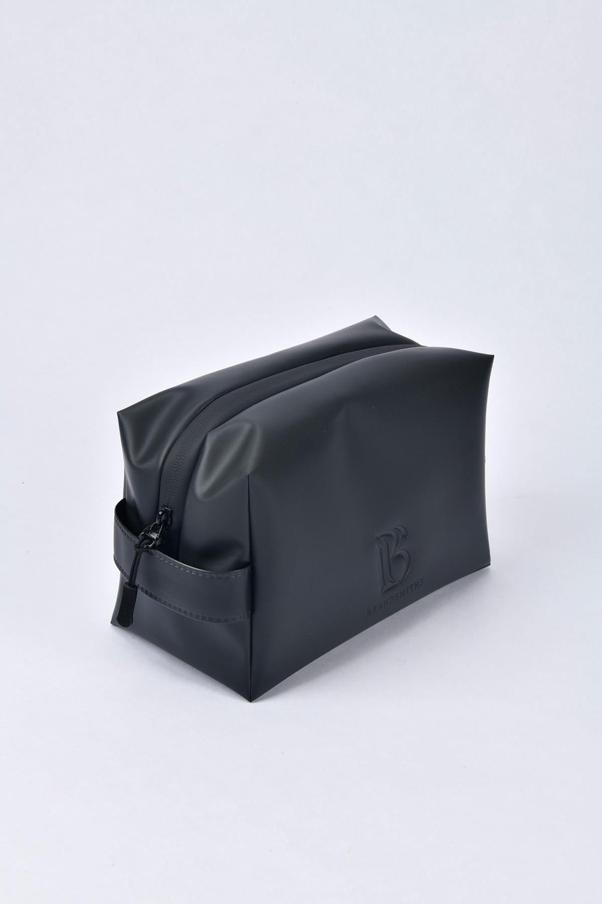 Onyx (Black) Core Grooming Case