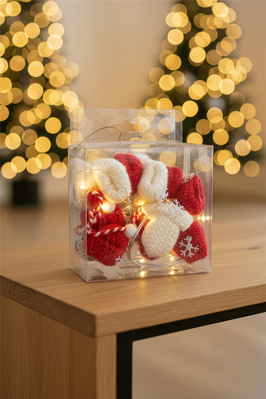 Knitted Pattern Mini Beanie Figure Tree Light