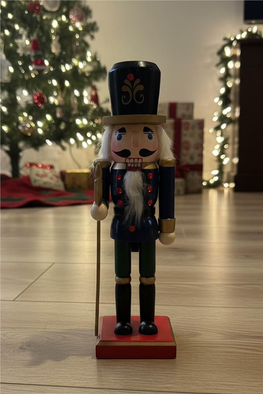 Lead Soldier with Black Top Hat – 25 cm