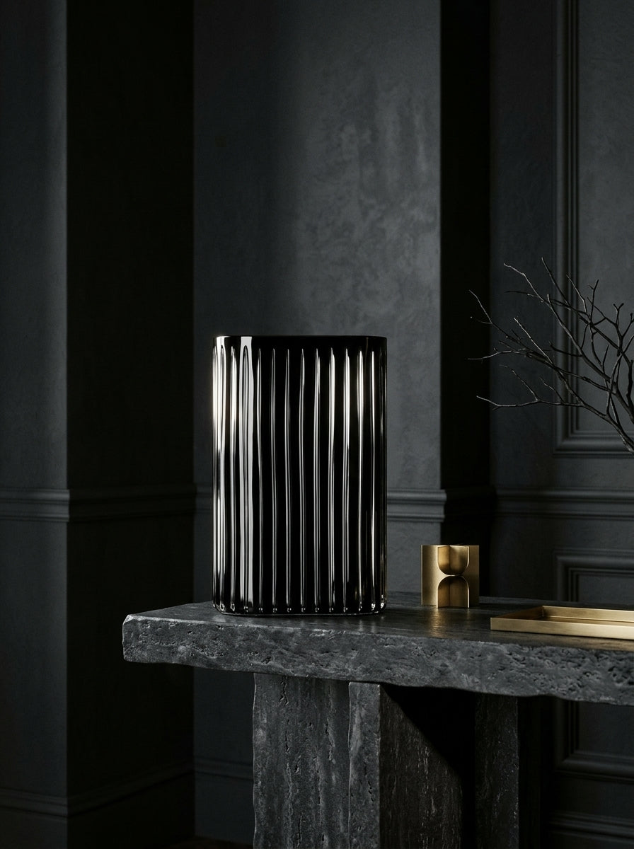 Noir Sculptural Siyah Dekoratif Vazo