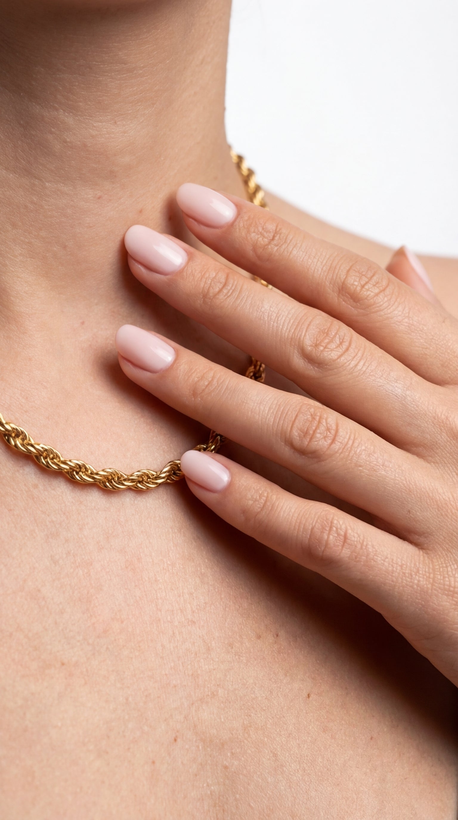 Aurea Twist Necklace