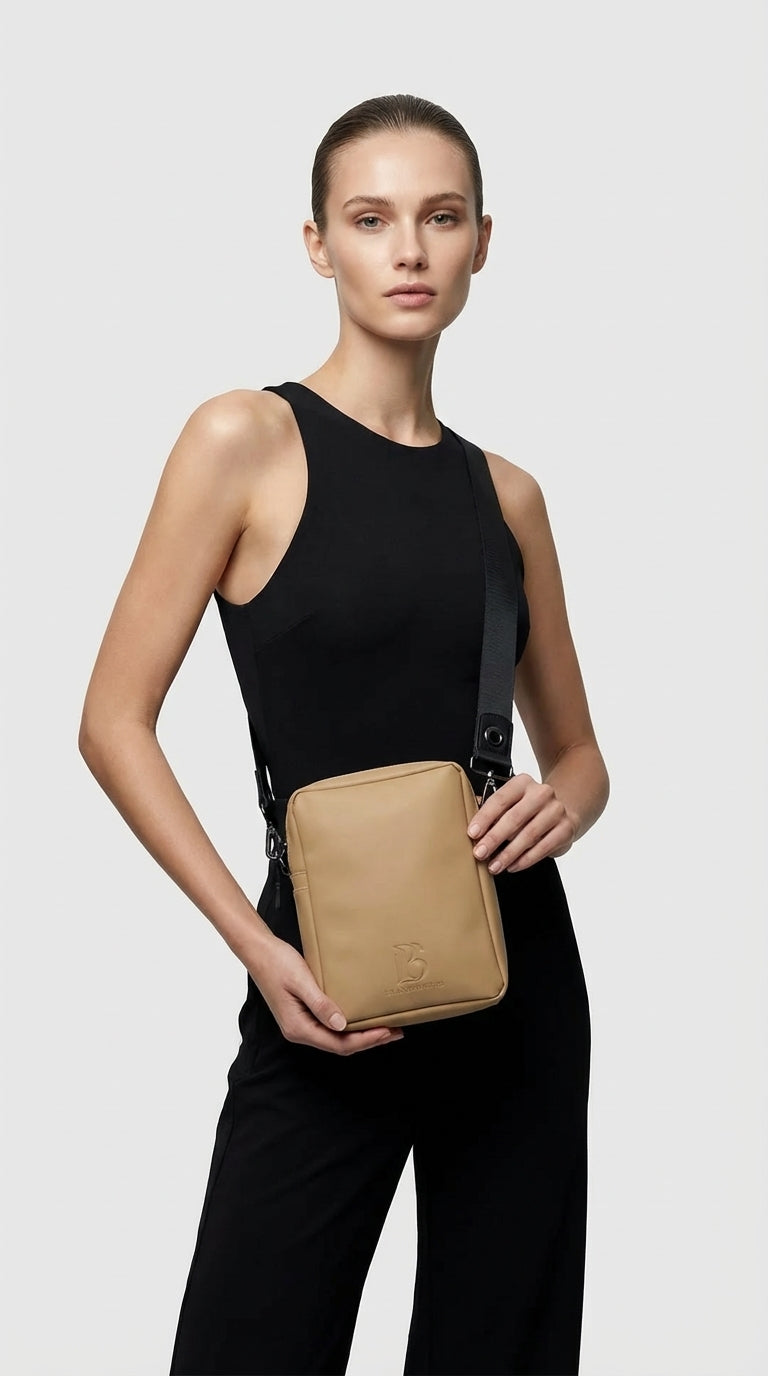 Camel Glow Elegant Shoulder Bag