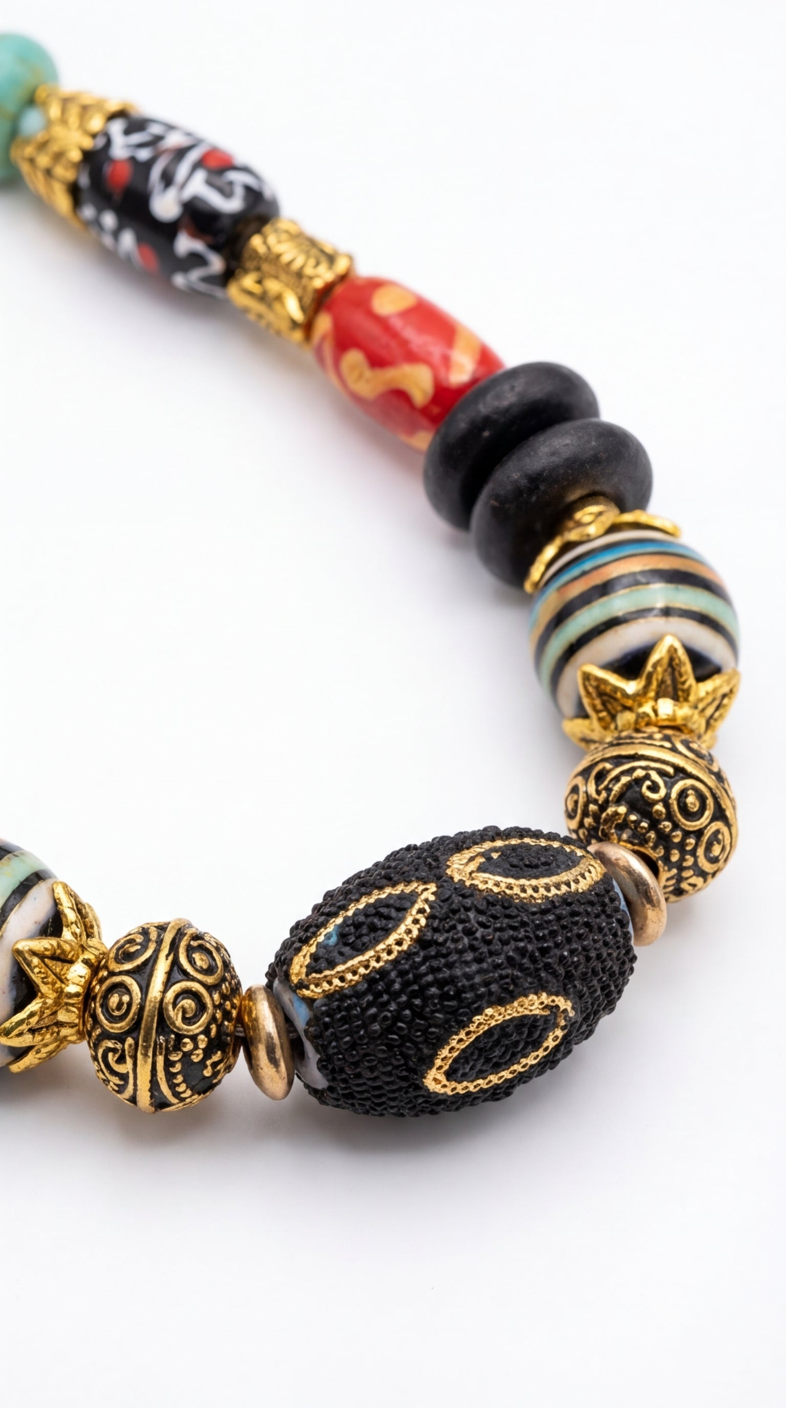 Nomad Obsidian Kolye