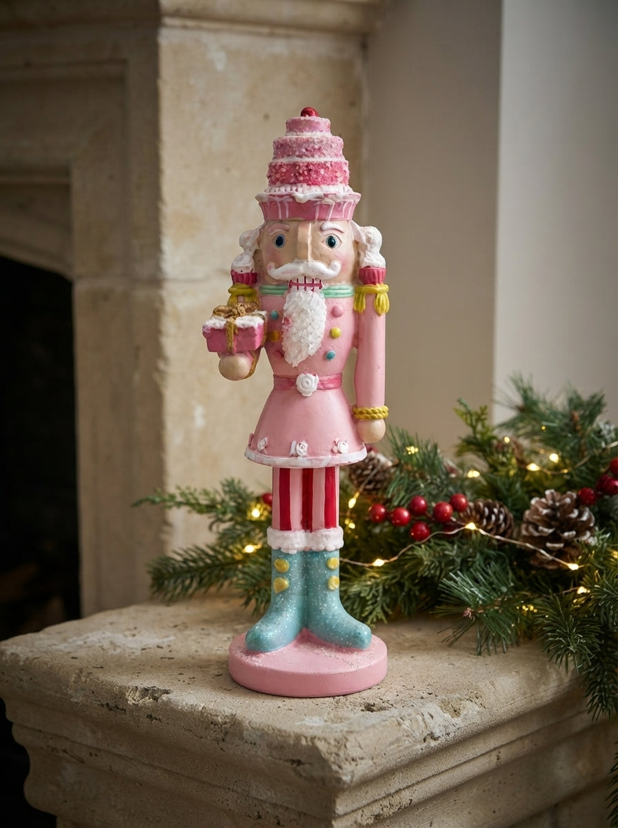 Pink Candy Nutcracker Dekoratif Fındıkkıran Figür - 18 CM