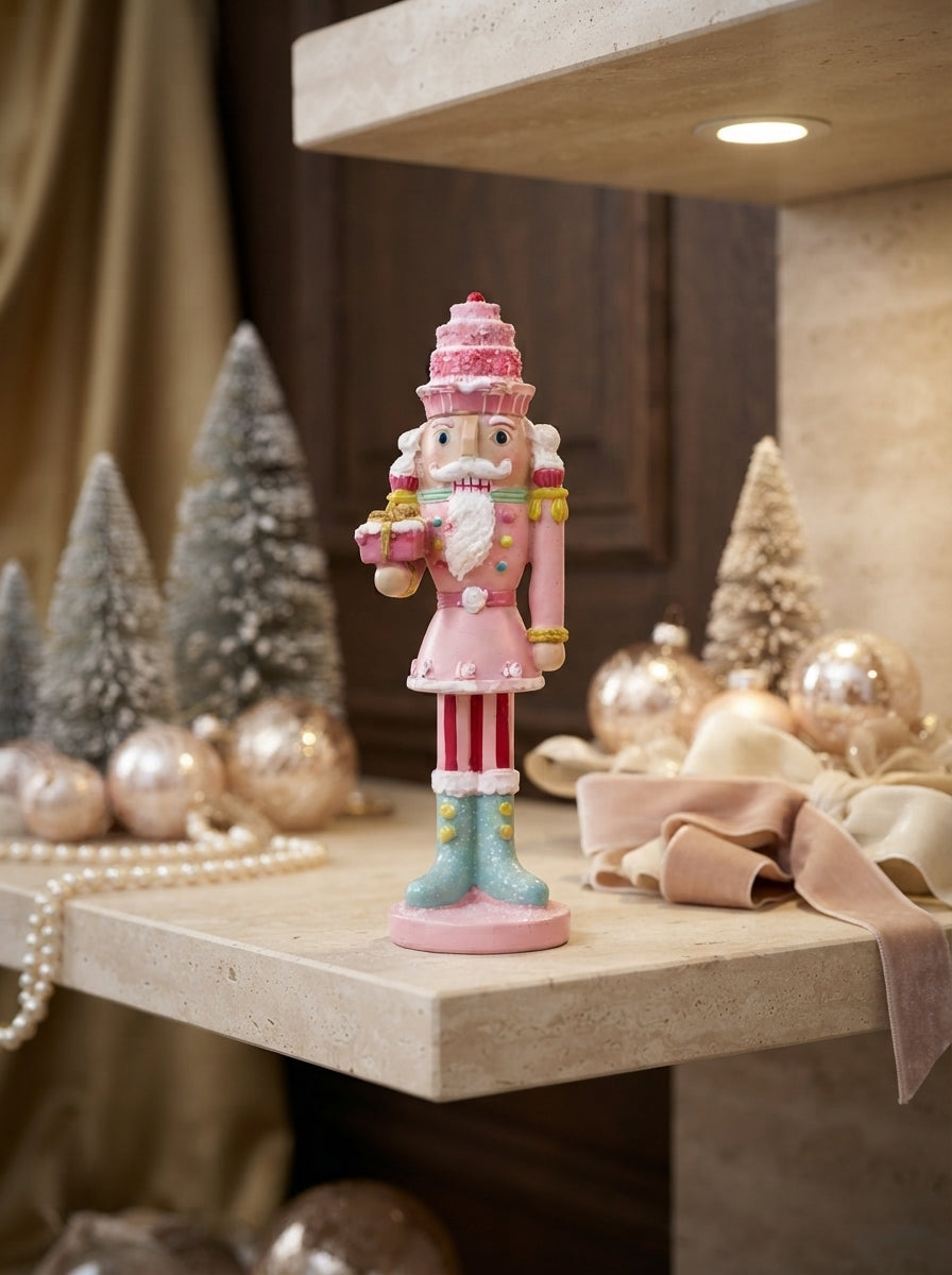 Pink Candy Nutcracker Dekoratif Fındıkkıran Figür - 18 CM