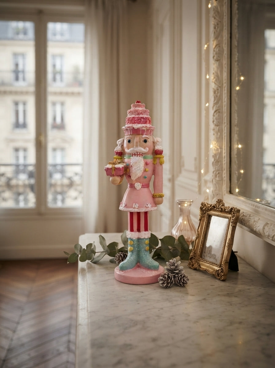 Pink Candy Nutcracker Dekoratif Fındıkkıran Figür - 18 CM