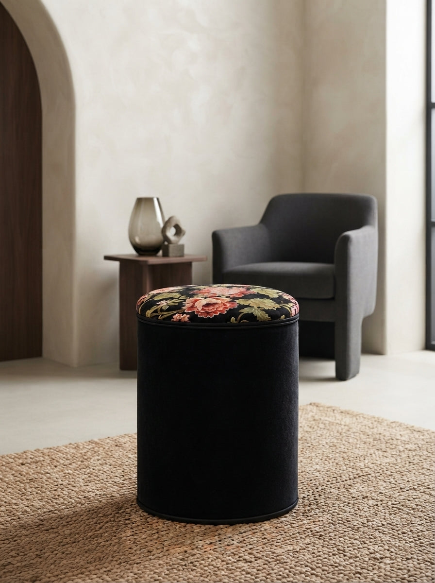 Noirea Black Dekoratif Puf
