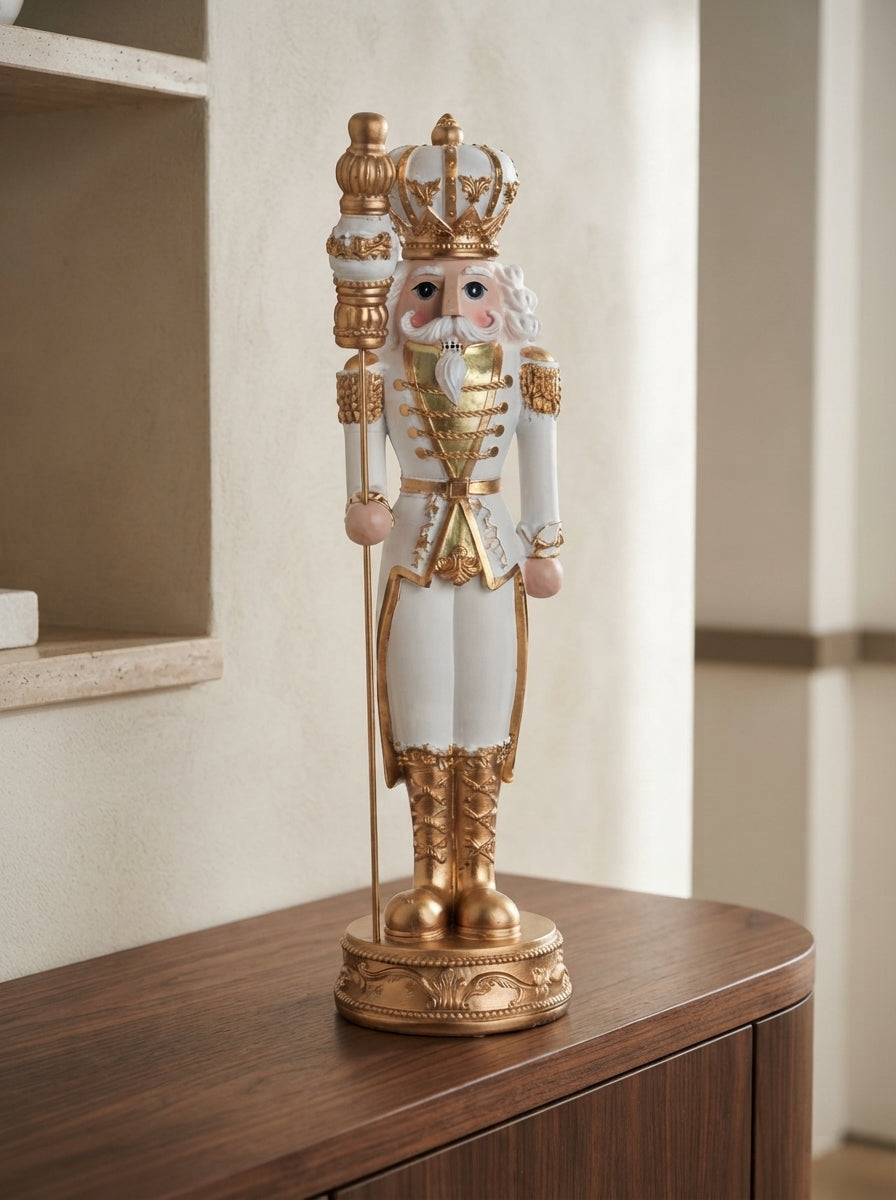 Royal King Beyaz Gold Fındıkkıran Dekoratif Figür