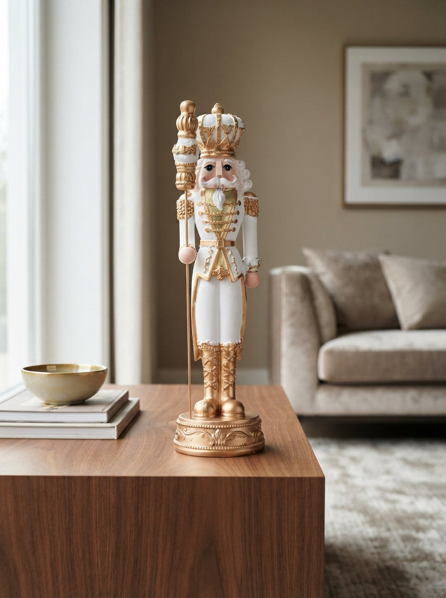 Royal King Beyaz Gold Fındıkkıran Dekoratif Figür