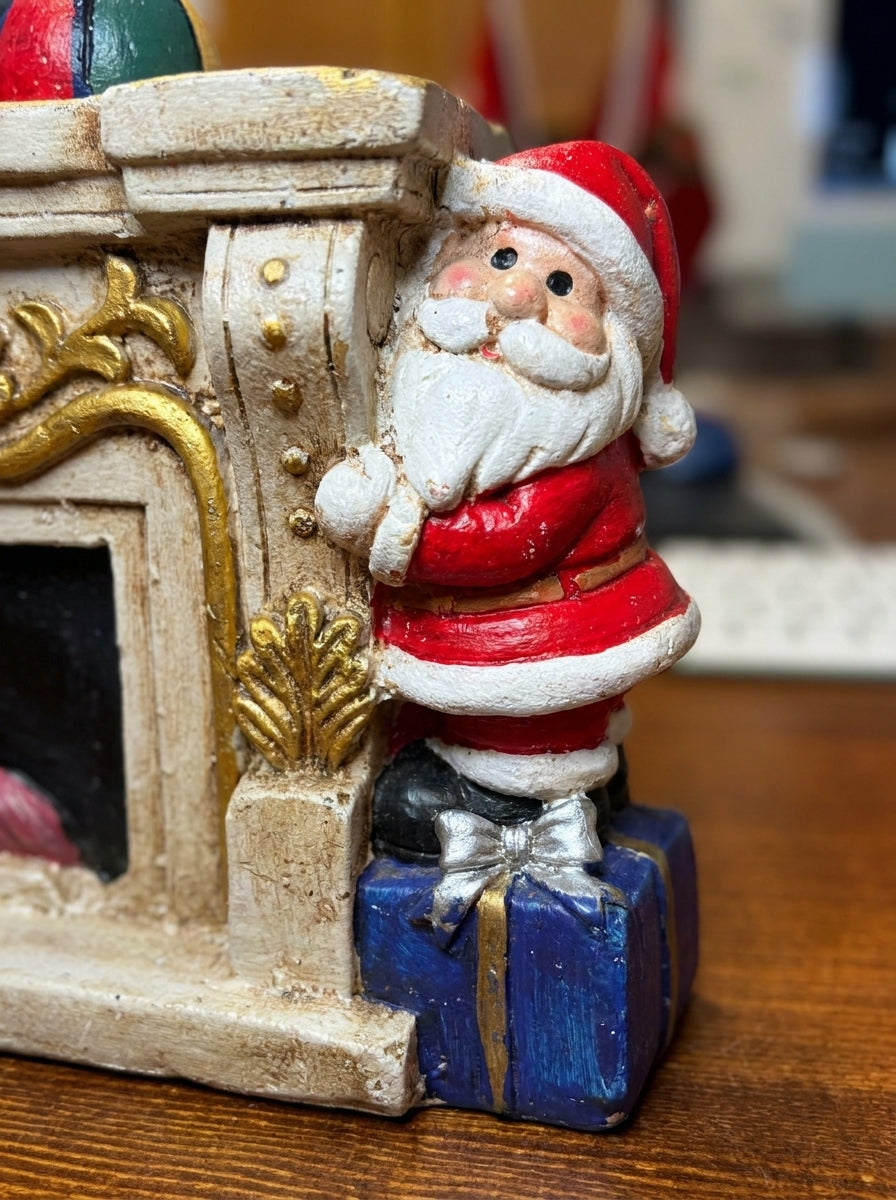 Noel Baba Şömine Dekoratif Figür