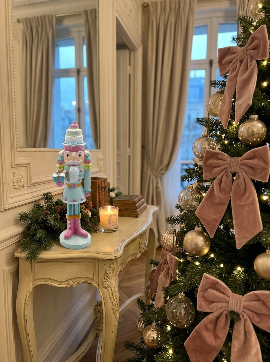 Pastel Christmas Asker Figürü - 18 CM