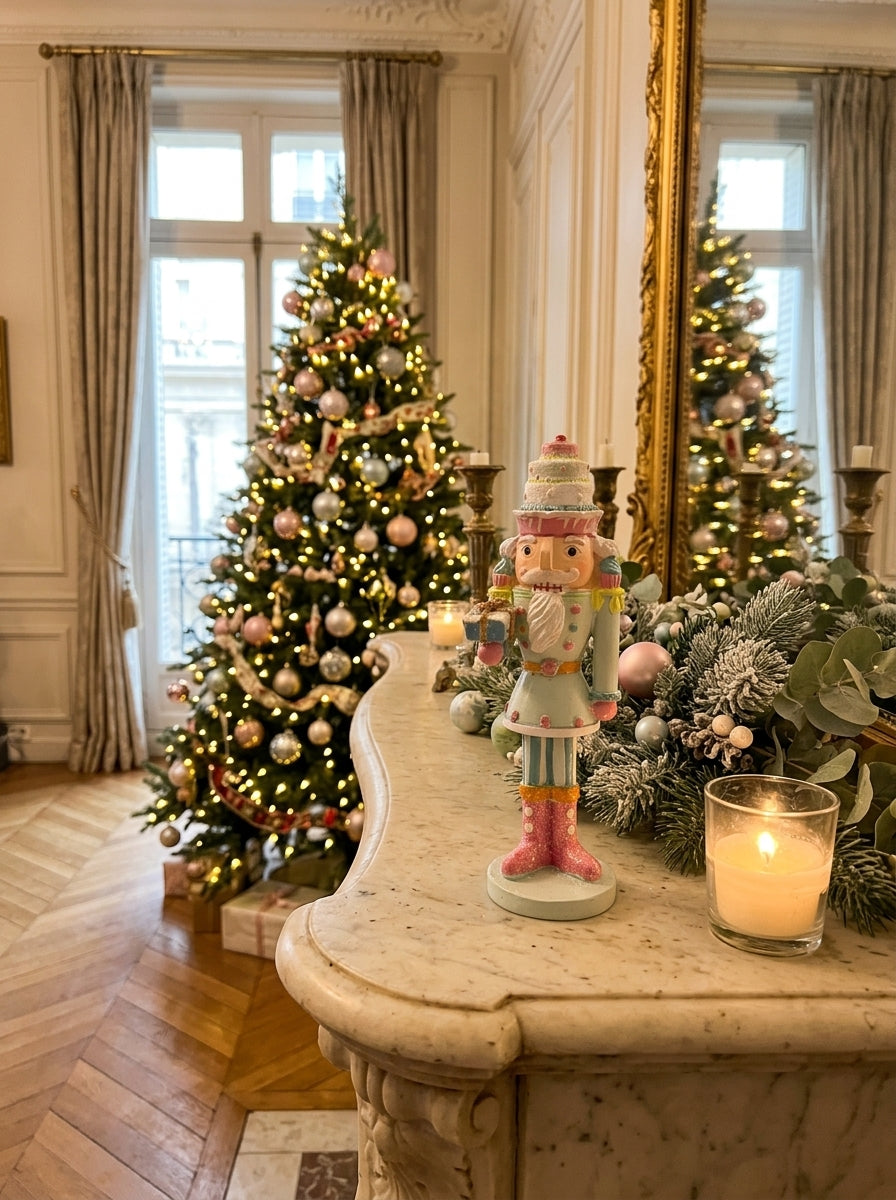 Pastel Christmas Asker Figürü - 18 CM