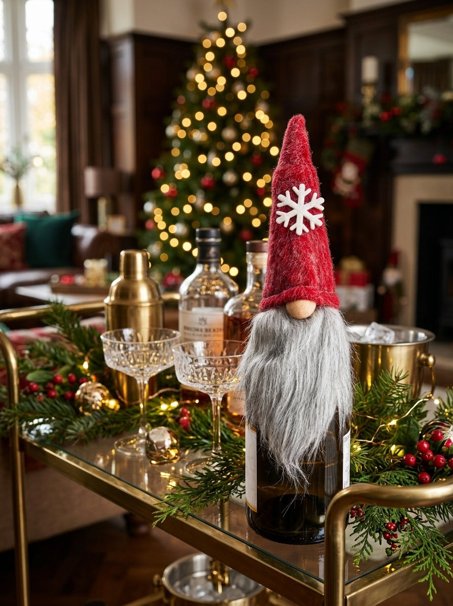 Santa's Bottle Dress – Kırmızı Kar Tanesi Detaylı Noel Baba Yılbaşı Şişe Süsü