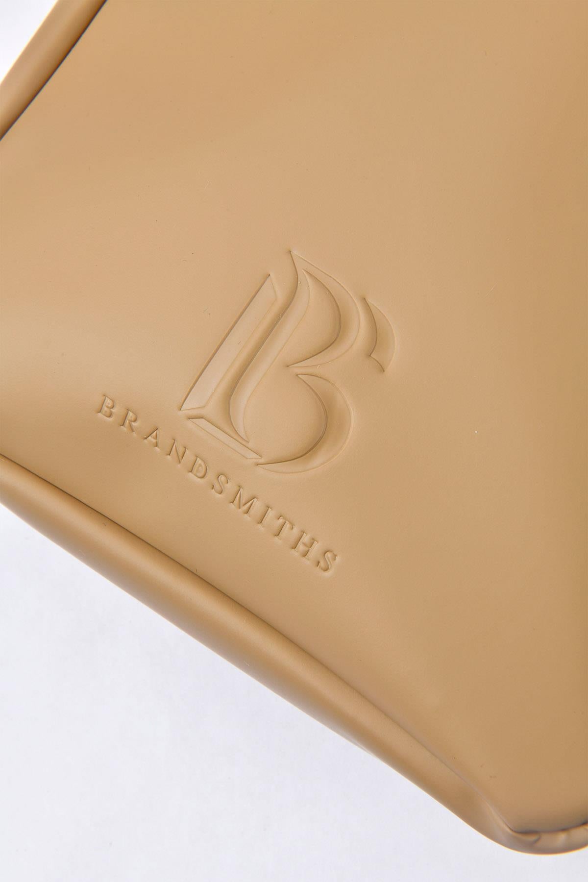 Camel Glow Elegant Shoulder Bag