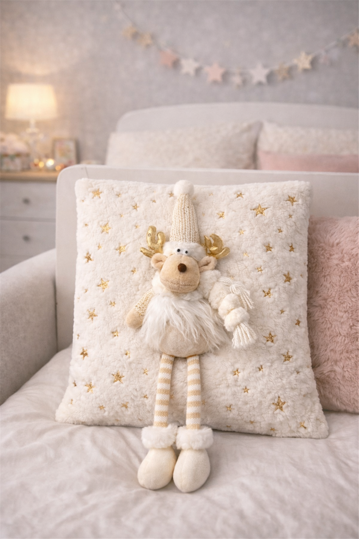 Decorative Pillow with Star Figures
